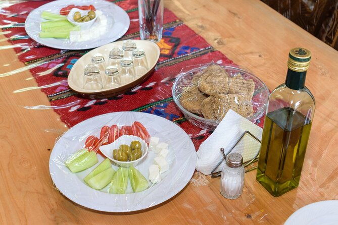 food-tasting-tour-of-chania-villages
