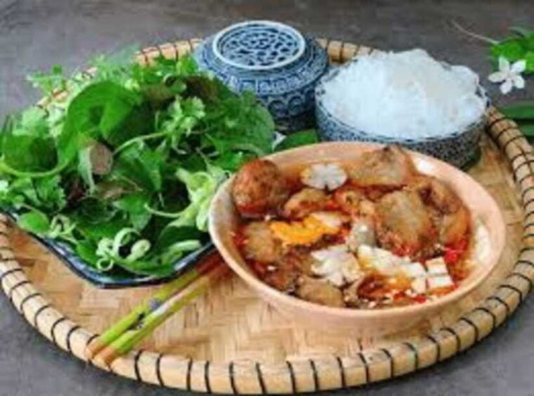 food-tour-and-cooking-class-walking-tour-discovering-hanoi