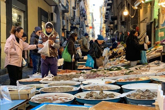 food-tour-historytasting-of-naples-with-your-local-guide