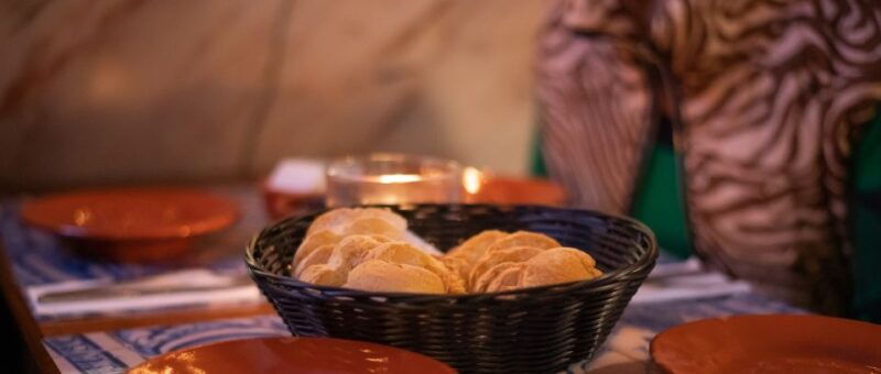 food-tour-portuguese-wine-tapas-with-ginjinha-tasting-2