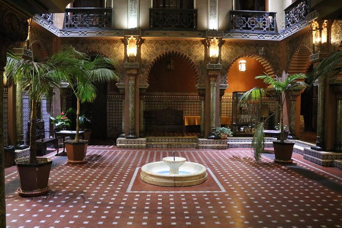 food-tour-portuguese-wine-tapas-with-ginjinha-tasting