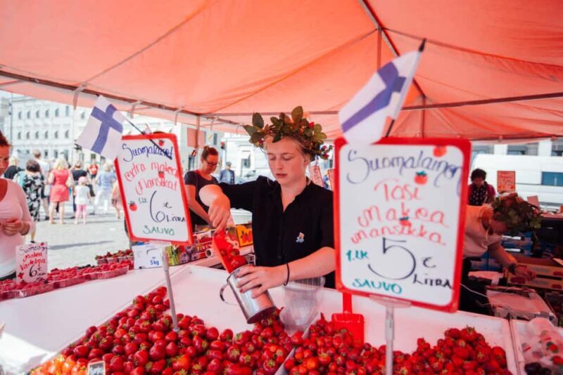 FOOD Tour with Rooftop Bar Visit in Helsinki - Who Will Love This Tour?