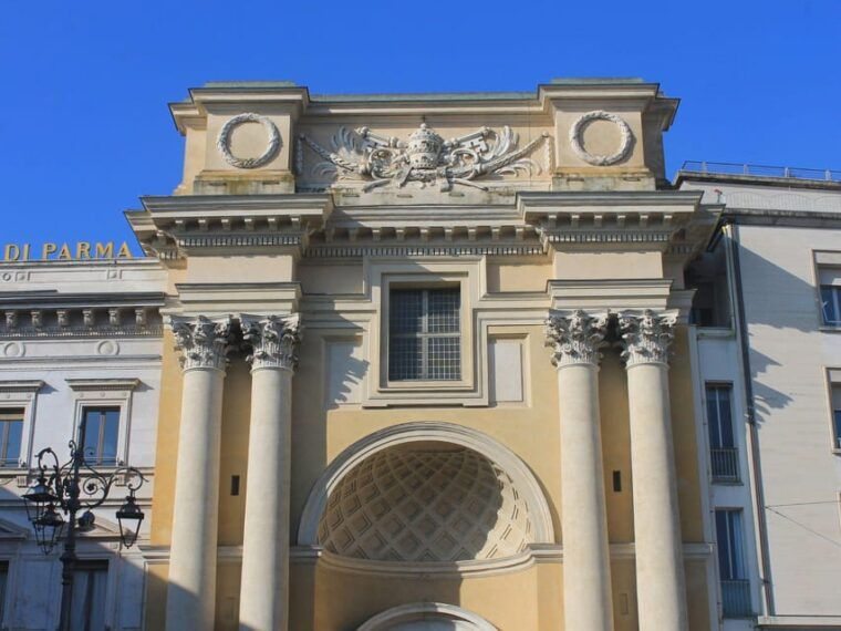 food-tour-with-tastings-sightseeing-in-parma