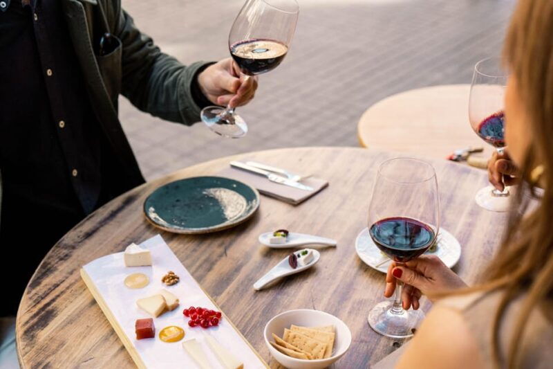 food-wine-tour-in-barcelona-with-a-sommelier-small-group