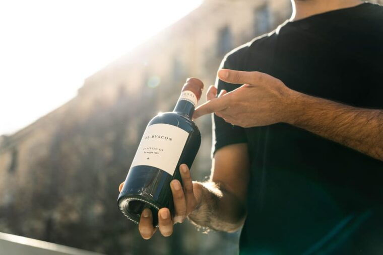 food-wine-tour-in-barcelona-with-a-sommelier-small-group