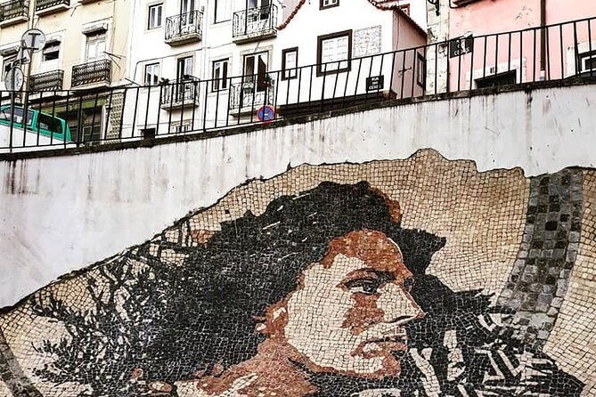 food-wine-tour-of-lisbon-in-private-eco-tuk-tuk