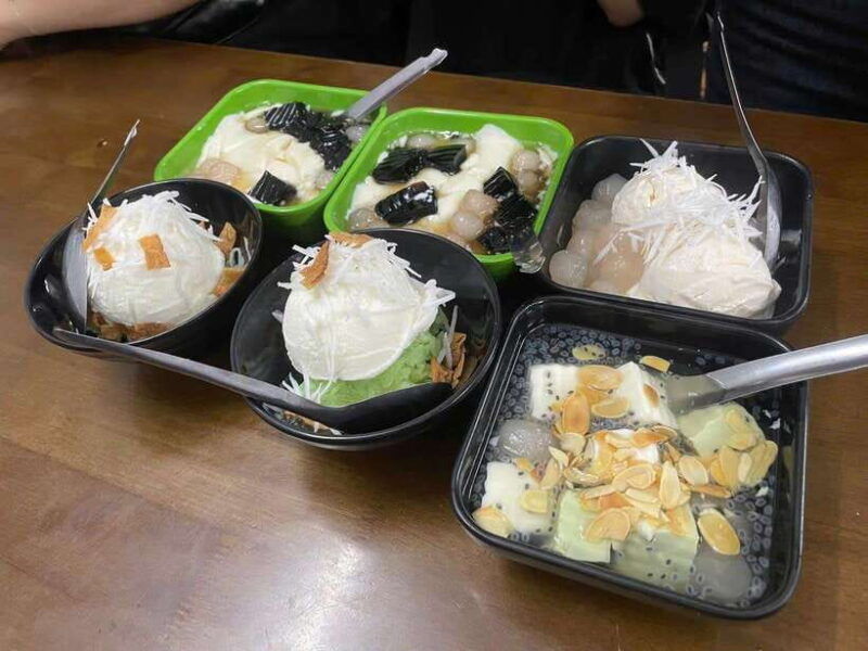 foodie-tour-in-hanoi-must-try