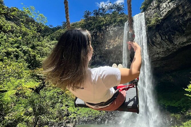 foot-of-the-cascata-kate-and-volta-12h50-by-brocker-tourism