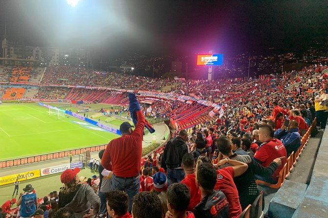 football-game-tour