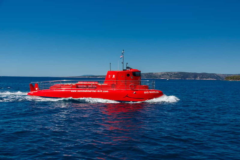 For Families: 45-minute Semi-submarine tours with a mermaid - For Families: 45-minute Semi-submarine tours with a mermaid