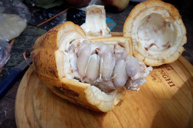 for-the-curious-palate-17-exotic-fruits-to-try-at-rios-market