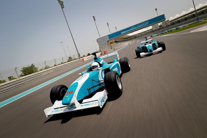 Formula Yas 3000 Driving Experience _ Full - Key Points