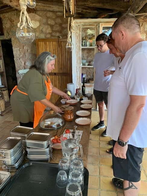Fornalutx - hiking to the olive farm & oil tasting - Who Will Enjoy This Experience?