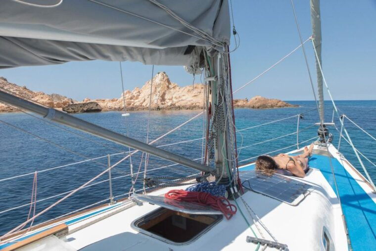 fornells-bay-menorca-north-coast-sailing-tour