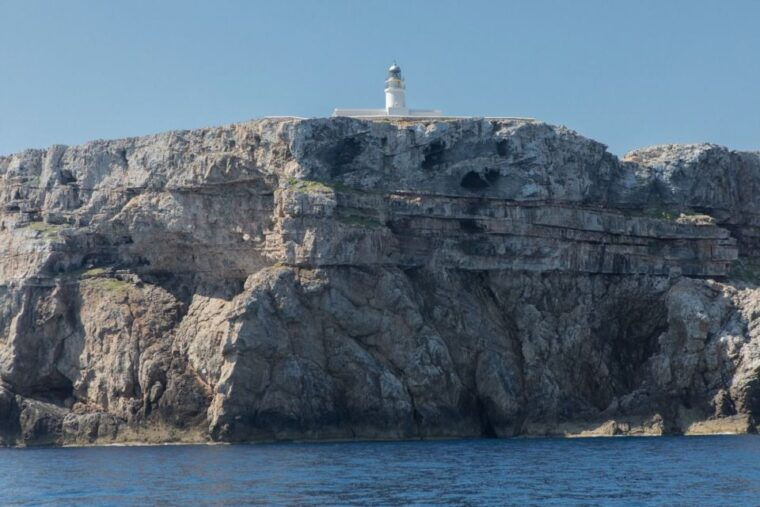 fornells-bay-menorca-north-coast-sailing-tour