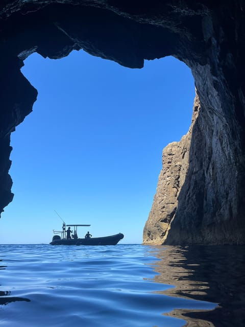 fornells-boat-trip-to-coves-beaches-with-snorkeling