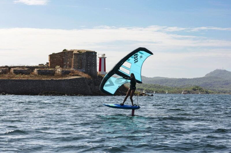 fornells-wing-foil-lesson-with-gear-in-menorca