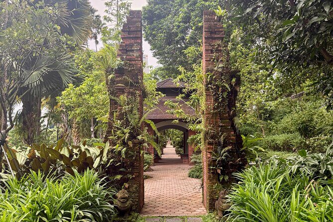 Fort Canning and Singapore River Join In Walking Tour - Practical Details & Tips