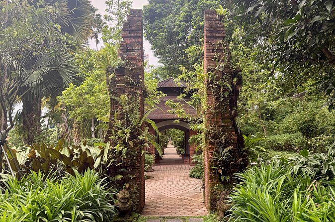 Fort Canning and Singapore River Join In Walking Tour - What Reviewers Say