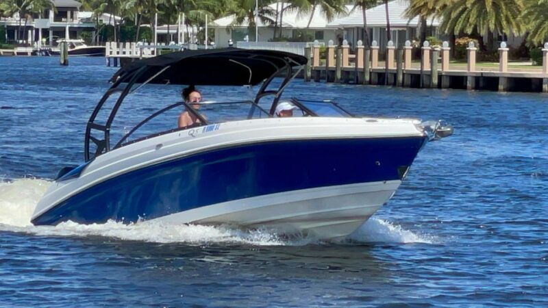 fort-lauderdale-11-people-private-boat-rental