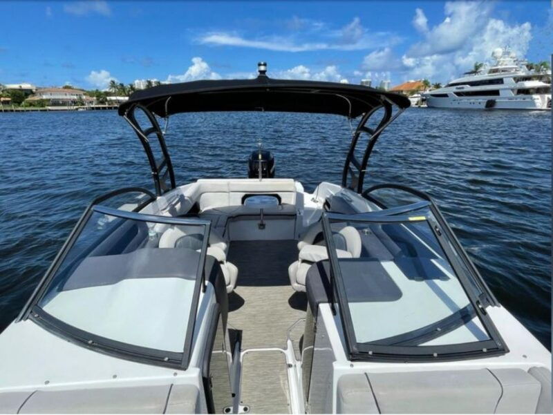 fort-lauderdale-11-people-private-boat-rental