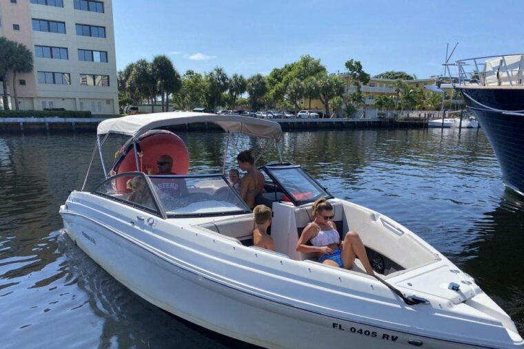 fort-lauderdale-12-people-private-boat-rental