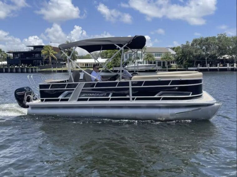 fort-lauderdale-12-people-private-pontoon-rental