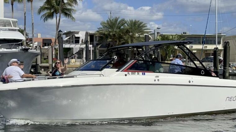 fort-lauderdale-13-people-private-boat-rental