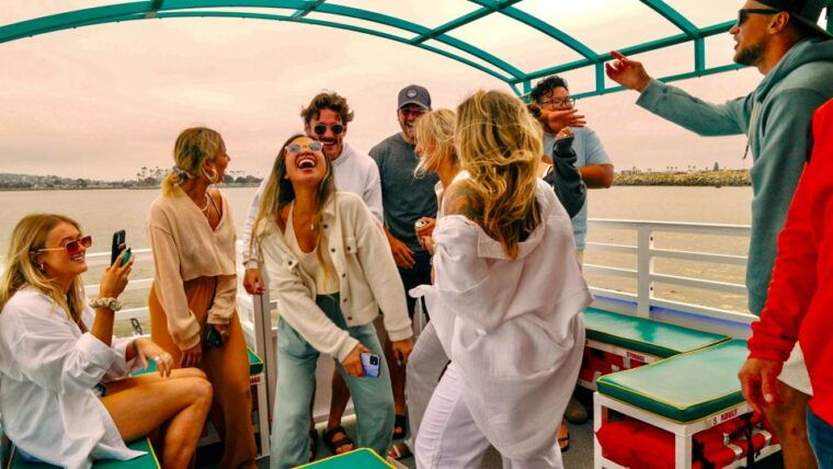 fort-lauderdale-evening-boat-cruise-with-downtown-views