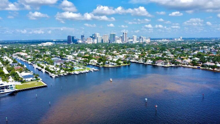 fort-lauderdale-private-tiki-boat-tour-up-to-6-people