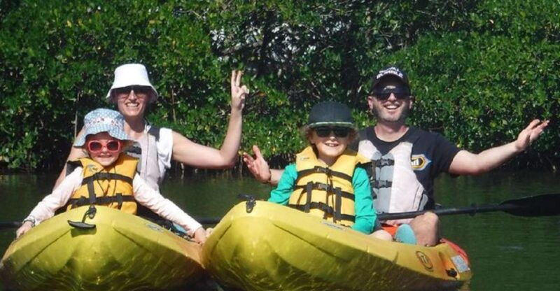 fort-myers-guided-kayaking-eco-tour-in-pelican-bay