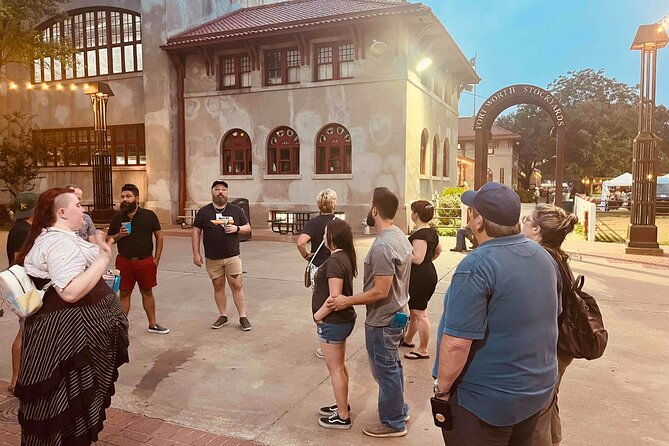 fort-worth-stockyards-all-ages-walking-ghost-tour
