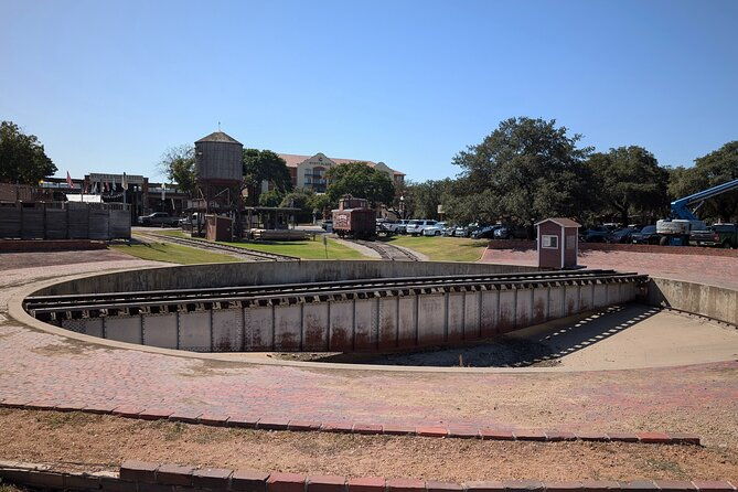 fort-worth-stockyards-scavenger-hunt-walking-tour-and-game