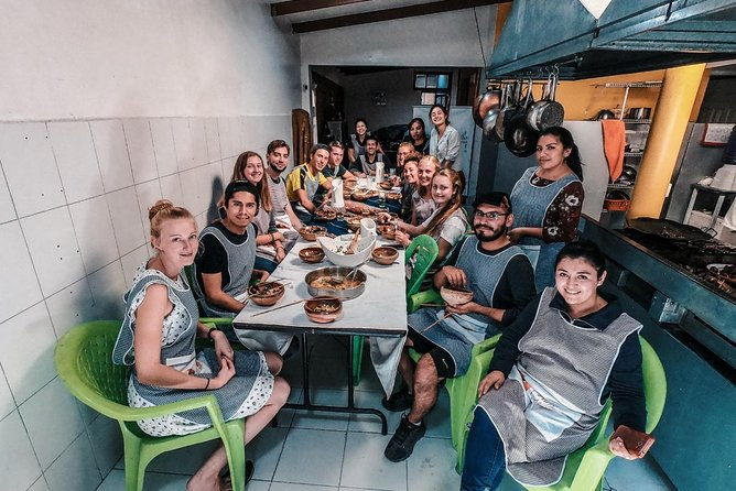 forward-woman-bolivian-cooking-workshops