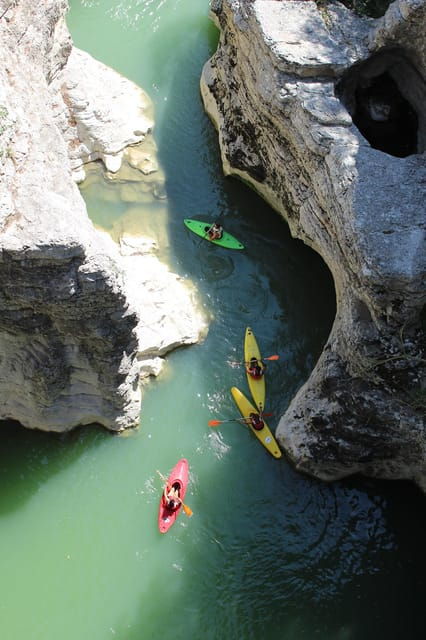 fossombrone-canoe-adventure-at-the-giants-potholes