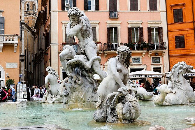 fountains-and-squares-of-rome-2-hour-walking-tour-semi-private-3