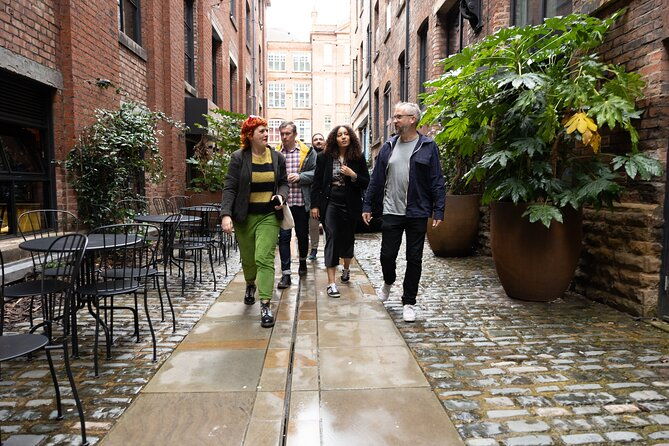 four-hour-walking-wine-tasting-tour-of-manchesters-best-bars