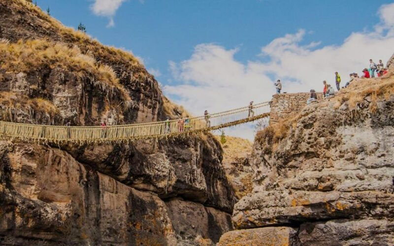 four-lagoons-and-qeswachaka-bridge-tour-full-day