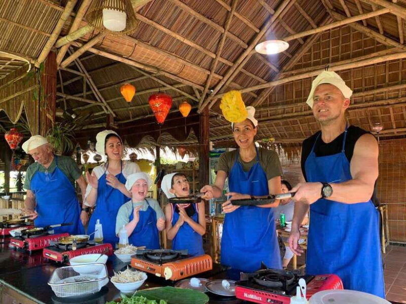 fr-hoi-an-cam-thanh-basket-boat-cooking-class