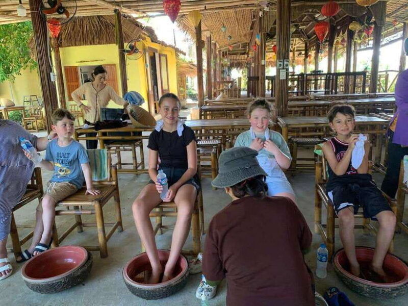 fr-hoi-an-tra-que-farming-cooking-class-group-tour