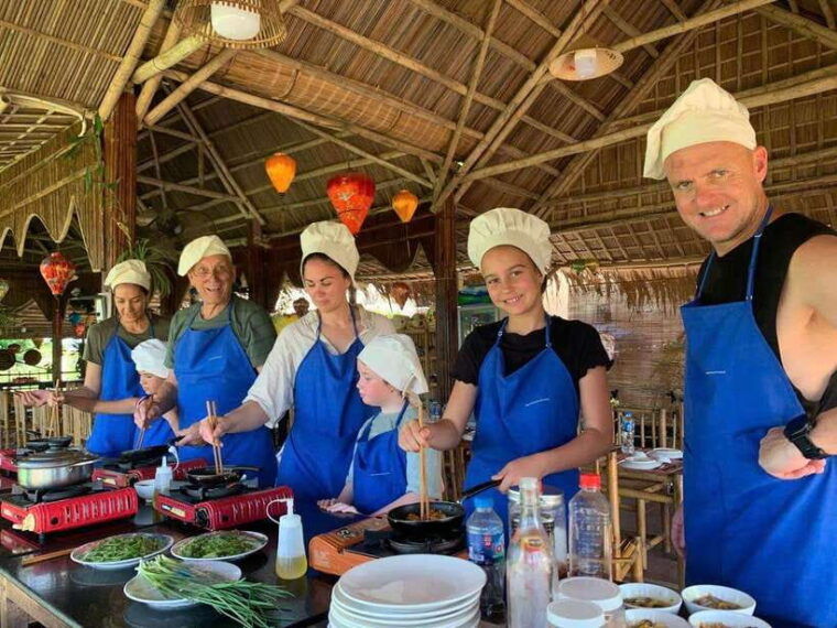 fr-hoi-an-tra-que-farming-cooking-class-group-tour