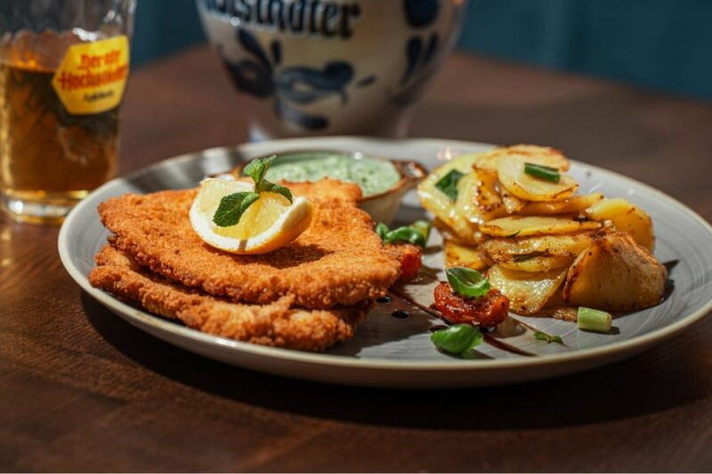 frankfurt-criminal-hunt-and-dangerously-delicious-schnitzel