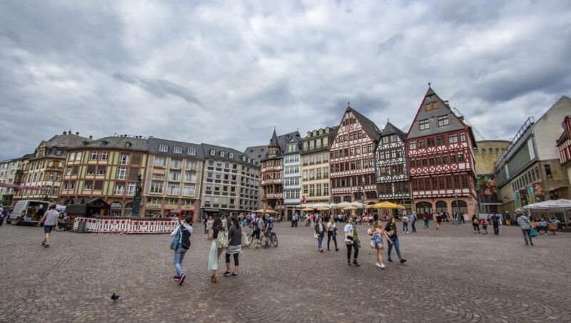 frankfurt-express-walk-with-a-local-in-60-minutes