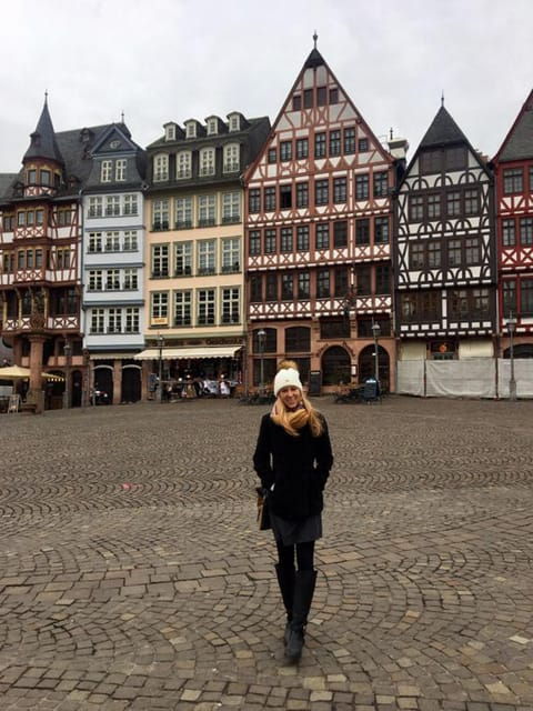 frankfurt-instagram-tour-with-a-private-photographer
