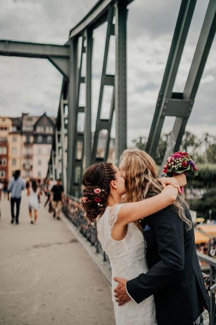 frankfurt-instagram-tour-with-a-private-photographer