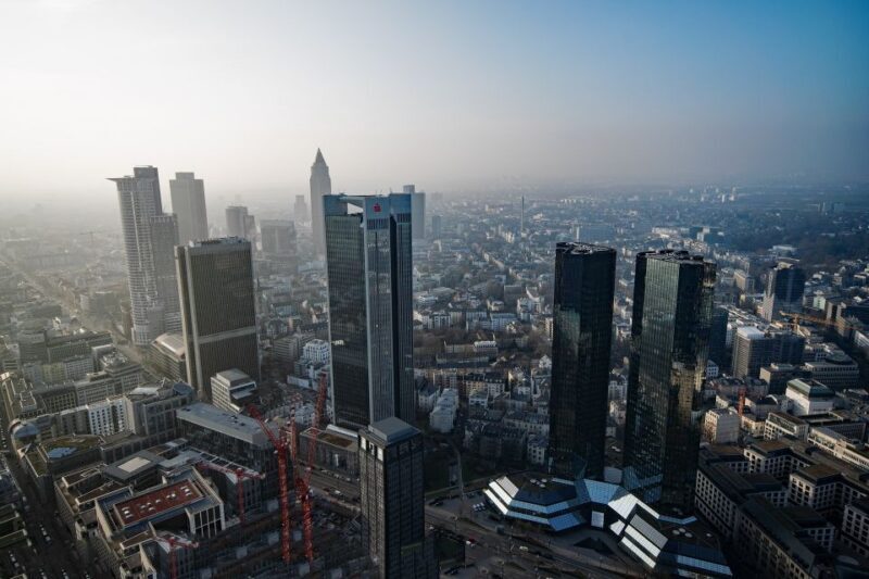 Frankfurt: Private Walking Tour with a Local - The Sum Up
