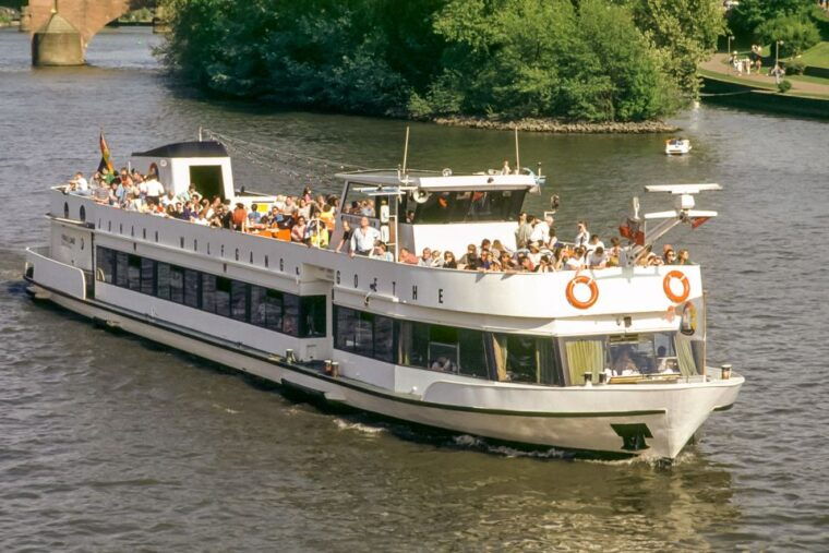 frankfurt-river-main-sightseeing-cruise-with-commentary