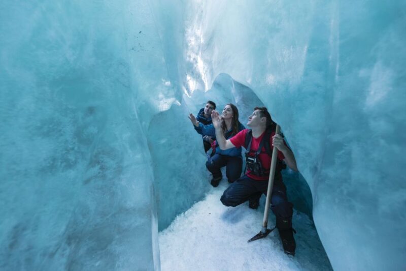 Franz Josef: 2.5 Hour Glacier Hike with Helicopter Transfer - Who Will Love This Tour?