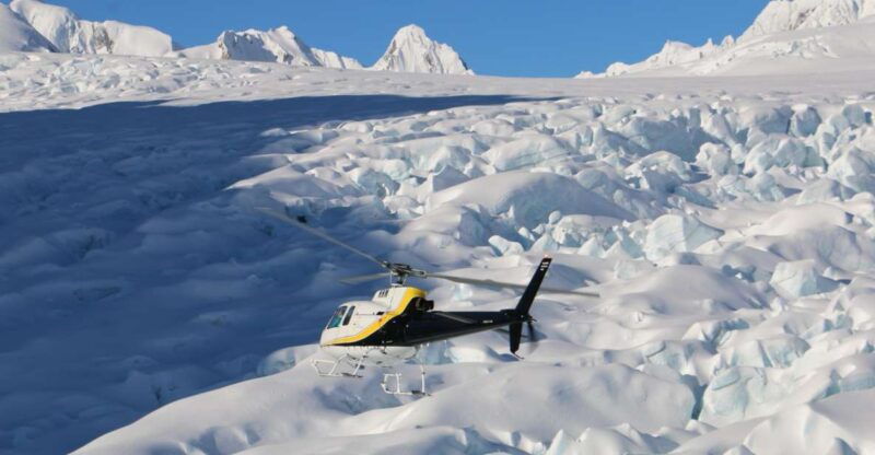 franz-josef-glacier-helicopter-ride-with-snow-landing
