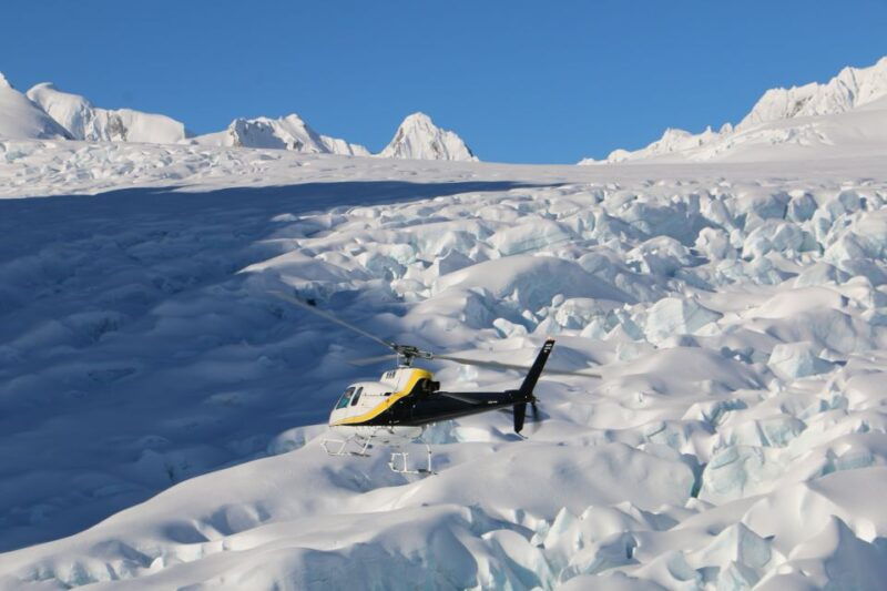 franz-josef-glacier-helicopter-ride-with-snow-landing